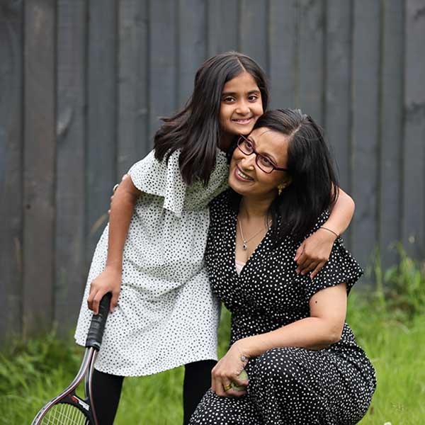 Sfiyah and her mother in the garden