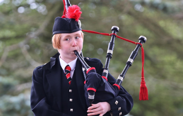 17 year old Sarah who has JIA joins Piping Live Big Band to